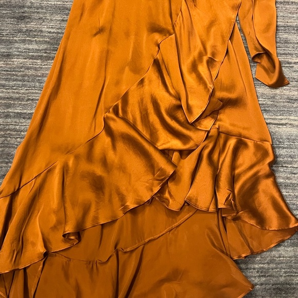 Beautiful Zimmermann Silk Ruffle  Wrap Dress in Burnt Orange., size 0 - Picture 5 of 5